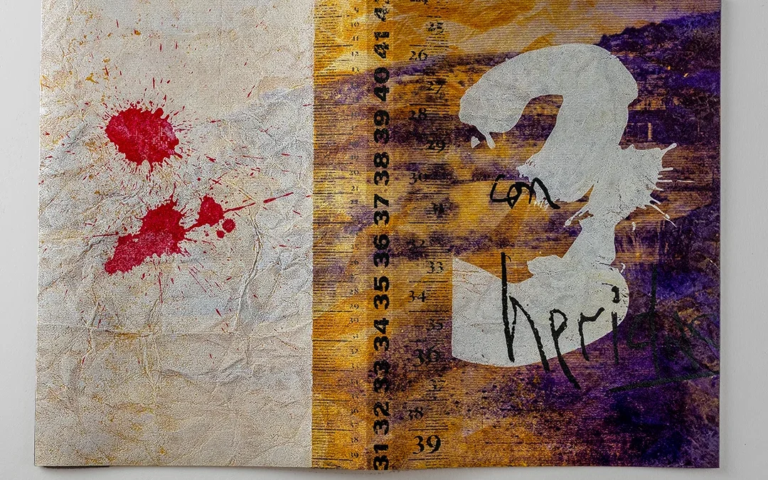 Colección de publicaciones de poesía y arte impreso Con Tres Heridas